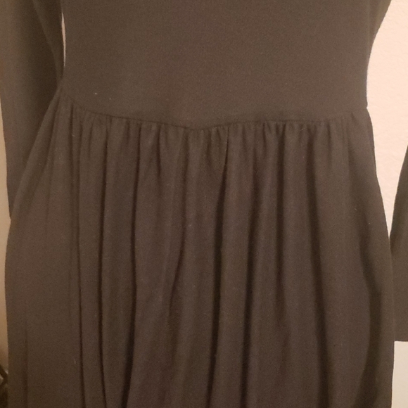 Topshop Black Long Sleeved Mini Dress - Picture 2 of 5